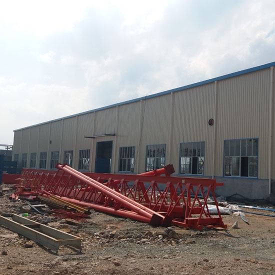 Prefabricated steel building